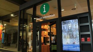 素晴らしい階段の裏手