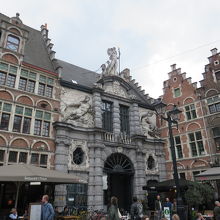 聖ヴェーレ広場 