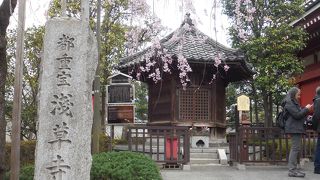浅草寺境内に現存する最古の建造物です！