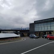 新幹線開業に向け整備が続く駅