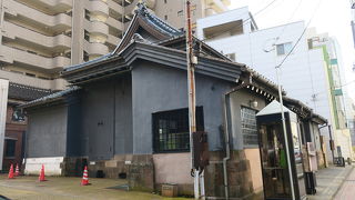 古い建物が印象的