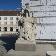 ブダペスト観光中に何度か訪問しました。