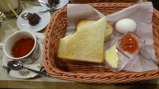 モーニングの厚切りトーストは満足度大