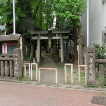 若い時には素通りしていた神社です