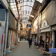 アーケード商店街です（帰路撮影）