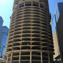 近くで見るとこんな感じです