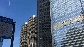 とうもろこしタワー