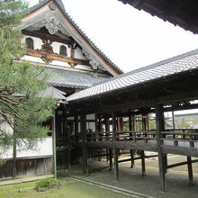 本堂と書院を繋ぐ通路