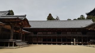 二階の宝物館は必見です