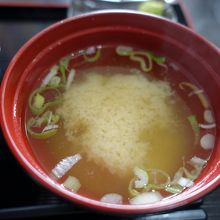 味噌汁は普通か？