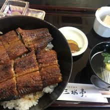 うなぎ割烹 みかわ三水亭 本館／はなれ