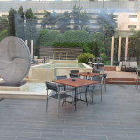 トップバーとプール