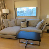 リビングのソファ