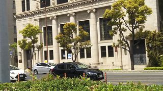 神戸の海岸通りに