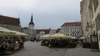 徒歩で充分回れます