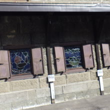 ステンドグラスの窓