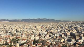 アテネ市街とリカヴィトスの丘が展望できた