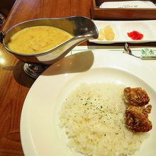 リンゴとチキンのホワイトカレー