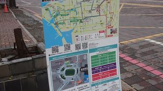 台南市内を走行するバス