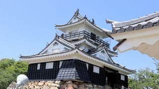 ４００年前の石垣が残るお城