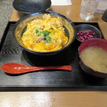 〆は親子丼にしました