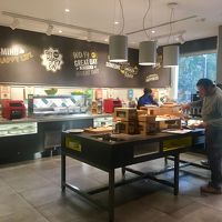 朝食会場は一階ロビー奥