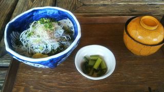 シンプルなしらす丼