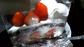 大きめショートケーキ ♪