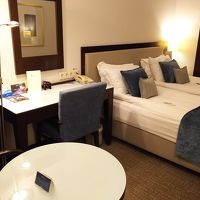 クローゼットの位置がべっど脇