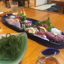 お刺身の盛り合わせ