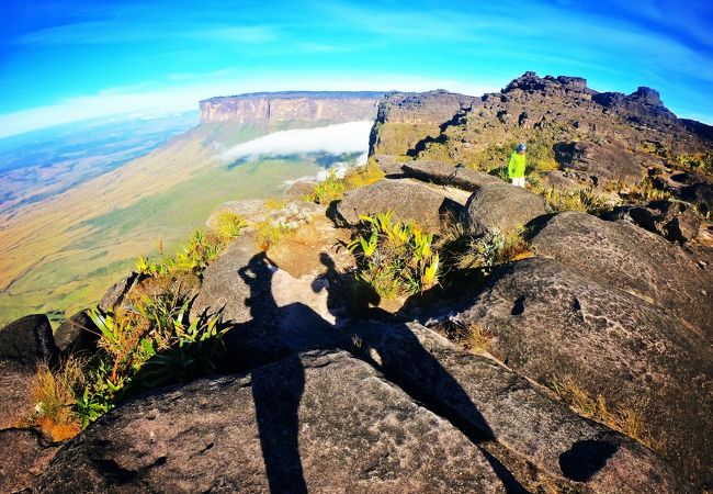 お勧めは山頂3泊☆トリプル・ポイントを境に風景が激変&The Prowへのトレッキングは最高の絶景♪