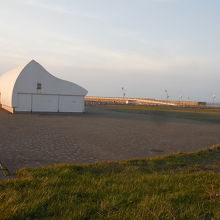 とままえ夕陽ヶ丘未来港公園