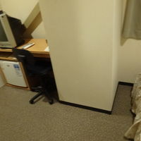 部屋の中に柱があり、使いづらいです、