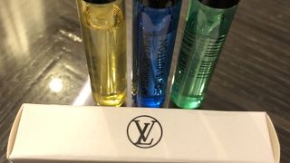 Louis Vuittonで香水のサンプルが貰えました