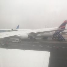 リマの空港にて