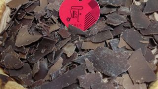 ショコラとフランボワーズのLOVEチーズタルト