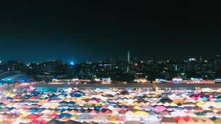 ナイトマーケット