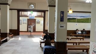 二階の食堂休憩処からバルコニーに出よう