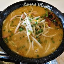 黄金の味噌ラーメン