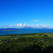 綺麗な海が見えます