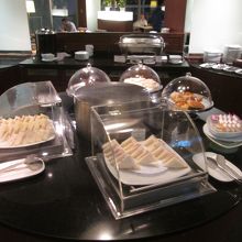 ロイヤルシルクラウンジ (スワンナプーム空港内)