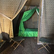 ナポレオンが戦の時に使っていた天幕らしいです