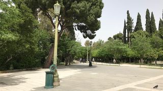 国立庭園の南側にある公園