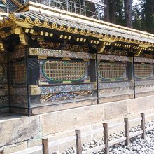 唐門の透かし彫りです