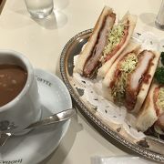 イノダコーヒ ポルタ支店