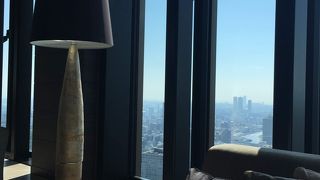 アトモス・ダイニング