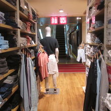 新光三越百貨 (三多店)