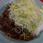 名物は純レバ丼