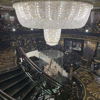 内装もギラギラ