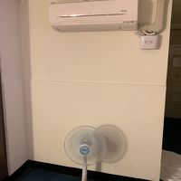 エアコンと扇風機の両方を完備